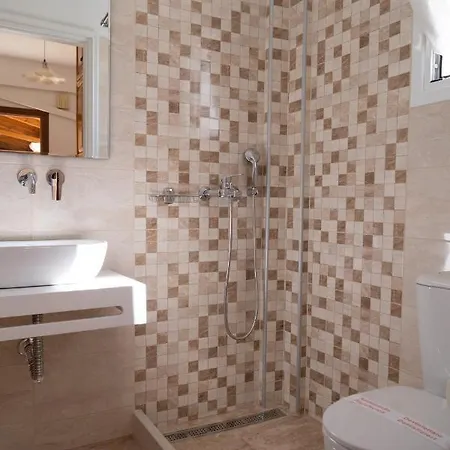 Athineos Apartment'S * Дассия